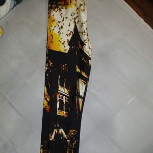 Haunted house leggings